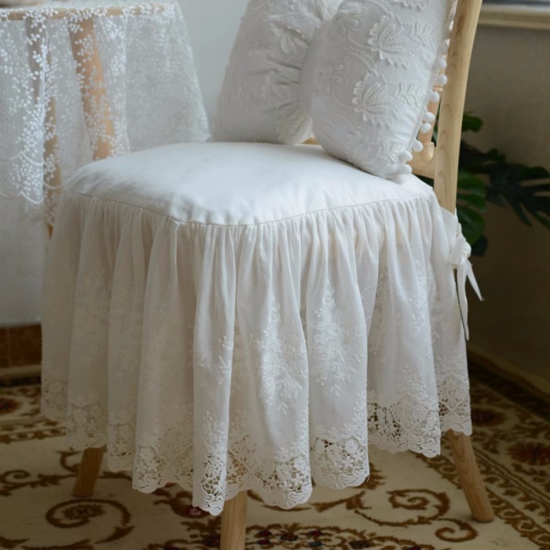 European Style White Lace Embr - Visitor Chair Padded のレビューと価格